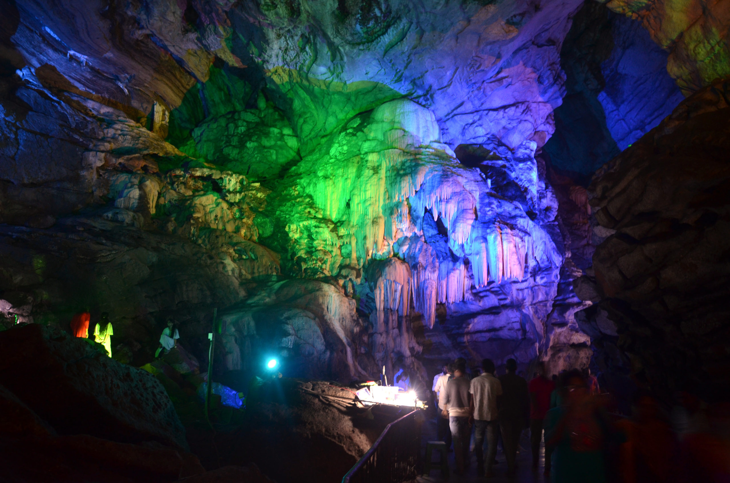 Exploring Araku Valley & Borra Caves - Vibrant Footsteps